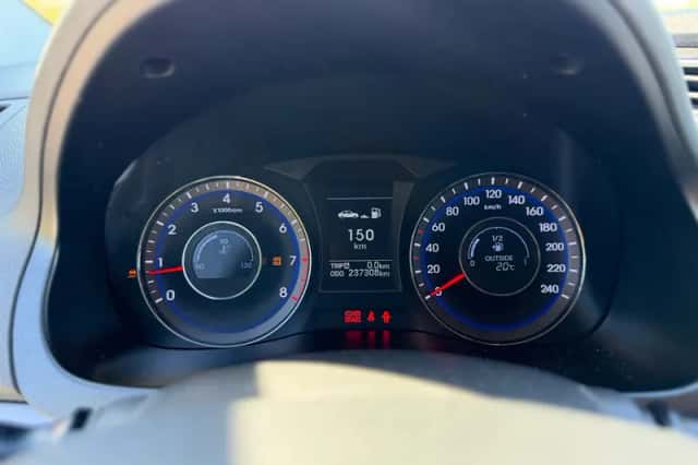 Hyundai i40 (2012) thumbnail 13