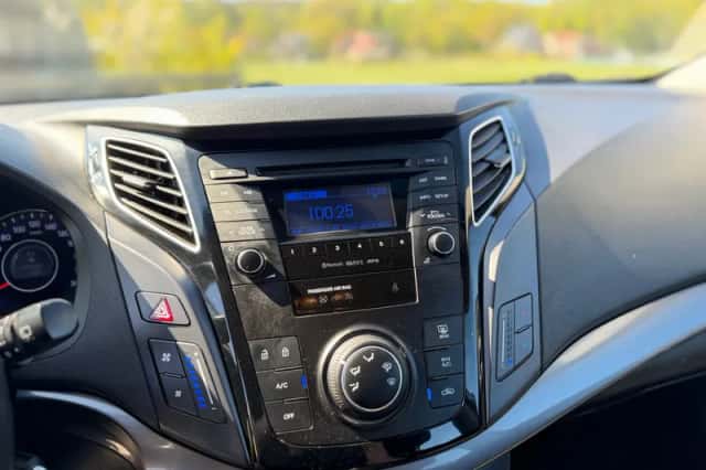 Hyundai i40 (2012) thumbnail 15