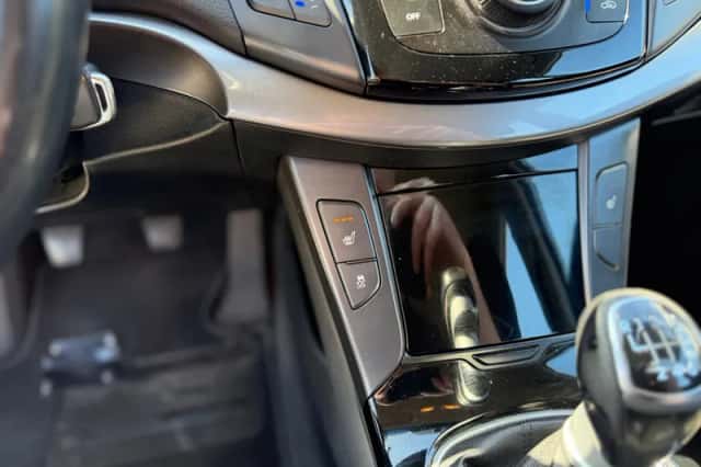 Hyundai i40 (2012) thumbnail 16