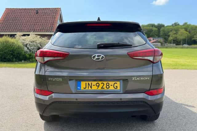 Hyundai Tucson (2016) thumbnail 7