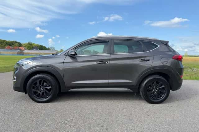 Hyundai Tucson (2016) thumbnail 9