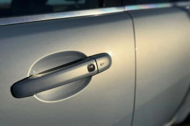 Jaguar XF (2014) thumbnail 29