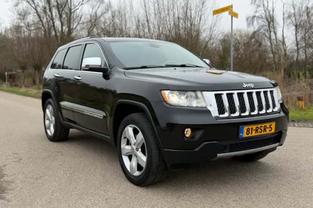 Jeep Grand Cherokee (2011) thumbnail 11