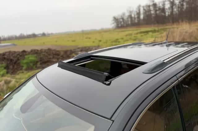 Jeep Grand Cherokee (2011) thumbnail 17