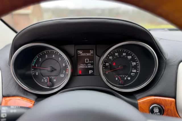Jeep Grand Cherokee (2011) thumbnail 27