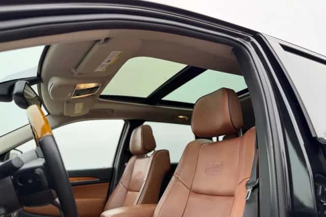 Jeep Grand Cherokee (2011) thumbnail 4