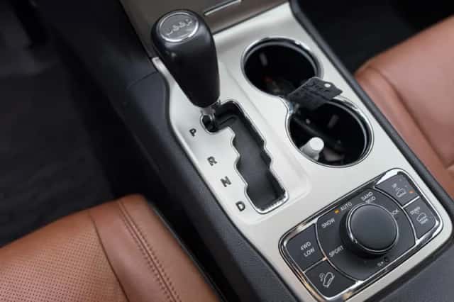 Jeep Grand Cherokee (2011) thumbnail 32