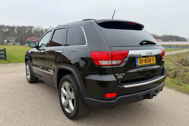 Jeep Grand Cherokee (2011) thumbnail 6
