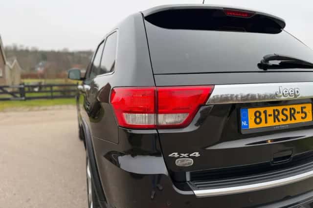 Jeep Grand Cherokee (2011) thumbnail 7