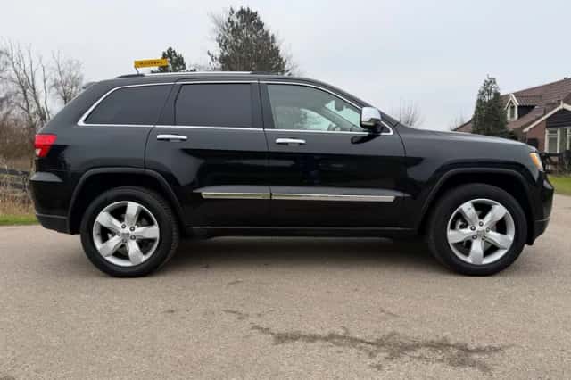 Jeep Grand Cherokee (2011) thumbnail 10