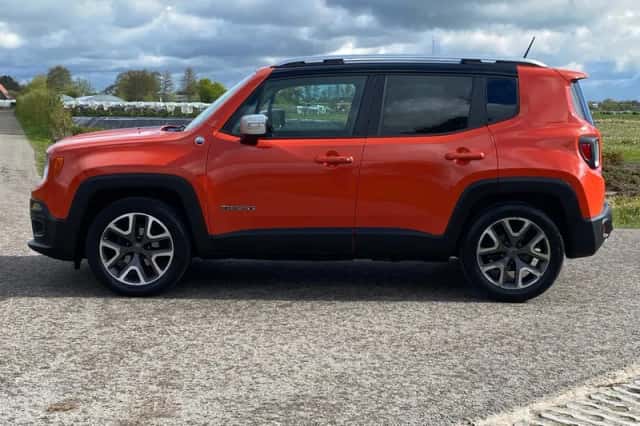 Jeep Renegade (2015) thumbnail 17