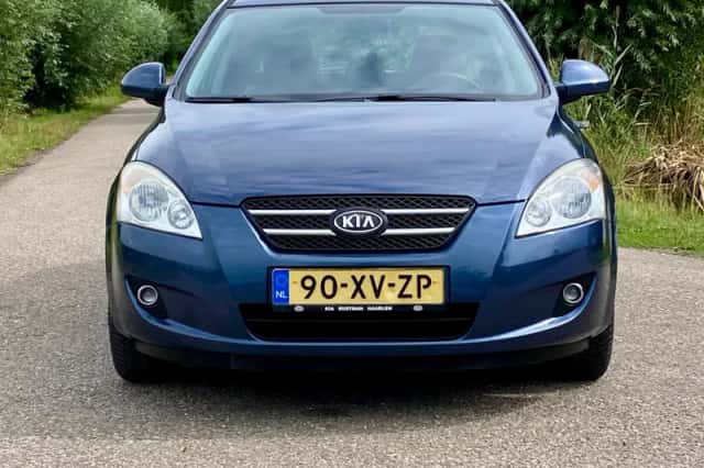 Kia Cee'd (2007) thumbnail 5