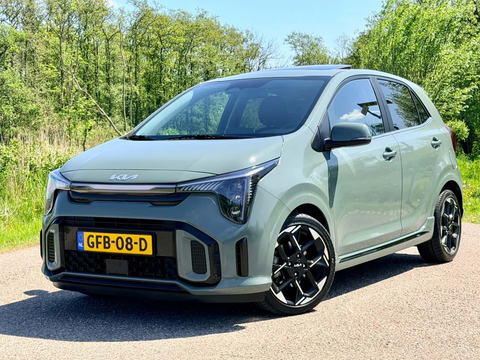 Kia Picanto (2024) — foto 1