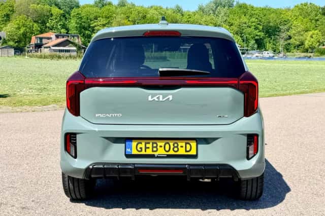 Kia Picanto (2024) thumbnail 15