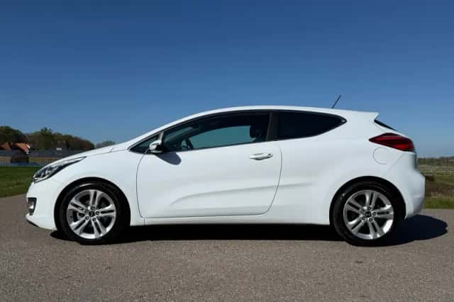 Kia Pro_cee'd (2013) thumbnail 2