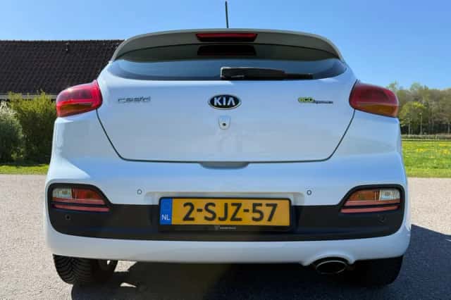 Kia Pro_cee'd (2013) thumbnail 19
