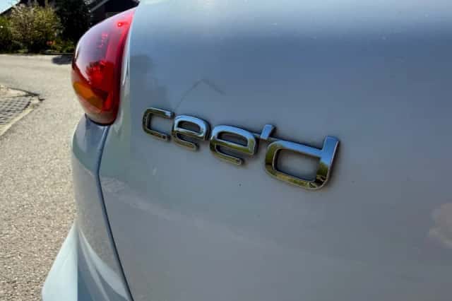 Kia Pro_cee'd (2013) thumbnail 24