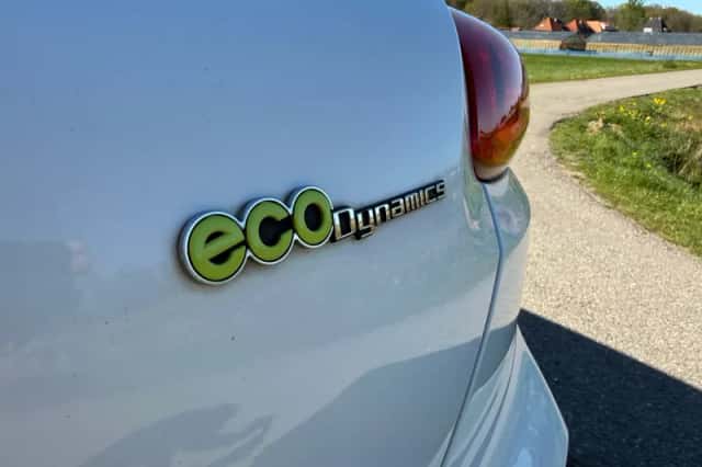 Kia Pro_cee'd (2013) thumbnail 25