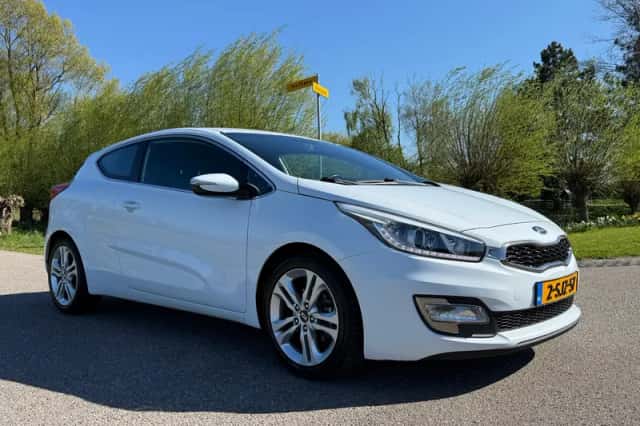 Kia Pro_cee'd (2013) thumbnail 28