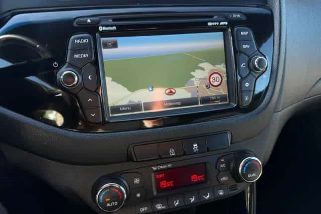 Kia Pro_cee'd (2013) thumbnail 5
