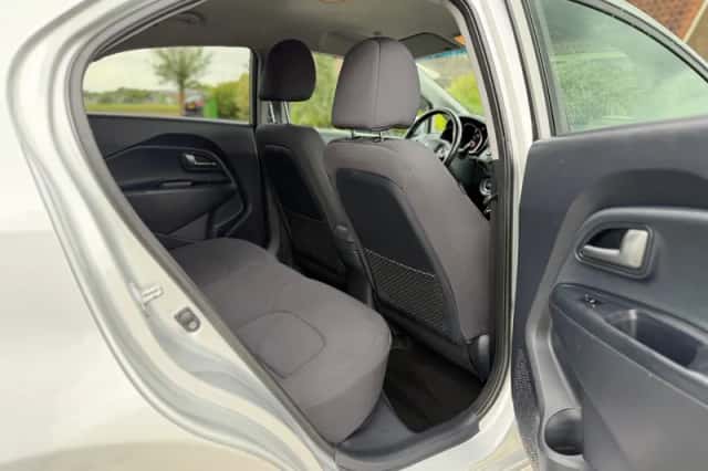 Kia Rio (2014) thumbnail 22