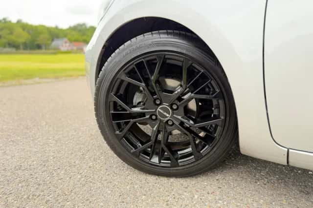 Kia Rio (2014) thumbnail 23