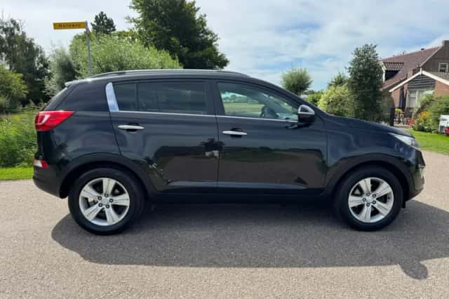 Kia Sportage (2011) thumbnail 7