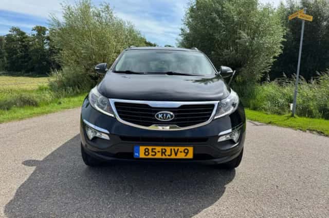 Kia Sportage (2011) thumbnail 9
