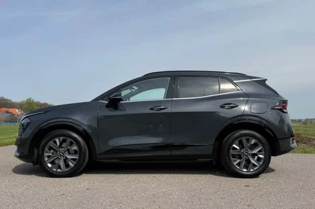 Kia Sportage (2023) thumbnail 2