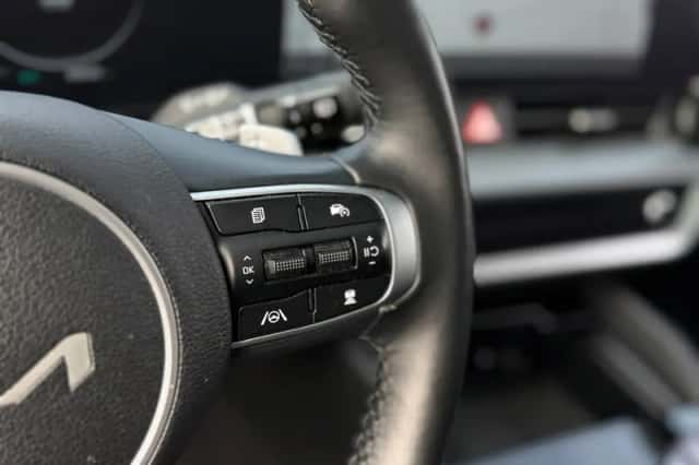 Kia Sportage (2023) thumbnail 17