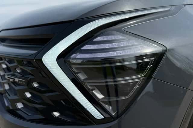 Kia Sportage (2023) thumbnail 23