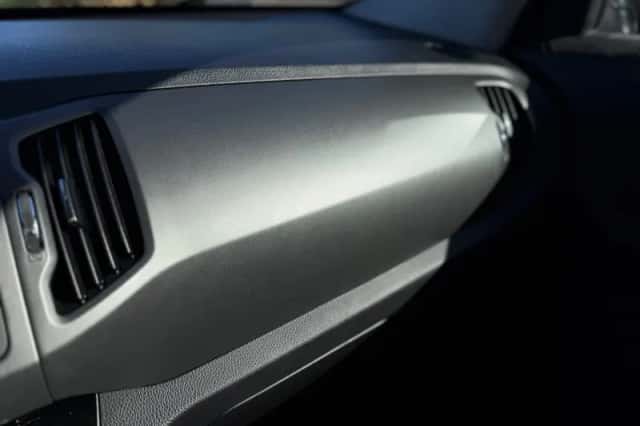 Kia Sportage (2011) thumbnail 18
