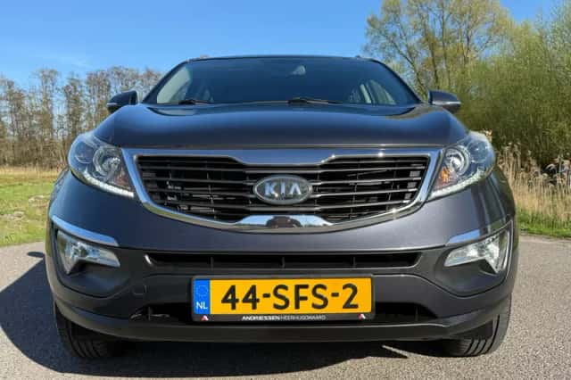 Kia Sportage (2011) thumbnail 19