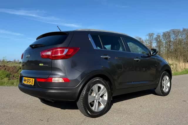 Kia Sportage (2011) thumbnail 29