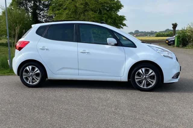 Kia Venga (2017) thumbnail 9