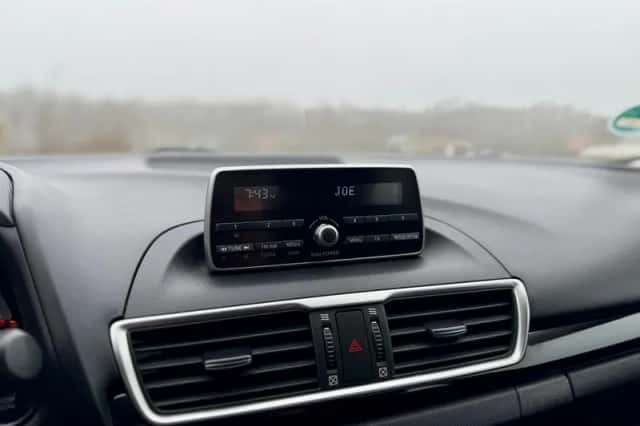 Mazda 3 (2016) thumbnail 11