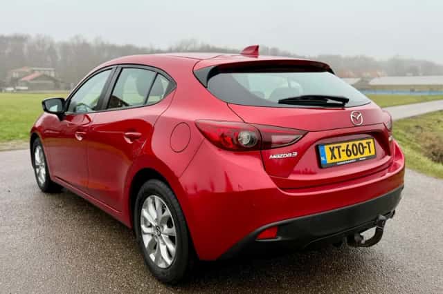 Mazda 3 (2016) thumbnail 13