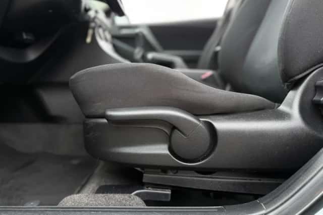 Mazda 3 (2011) thumbnail 14