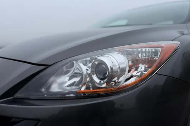 Mazda 3 (2011) thumbnail 25