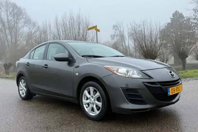 Mazda 3 (2011) thumbnail 31