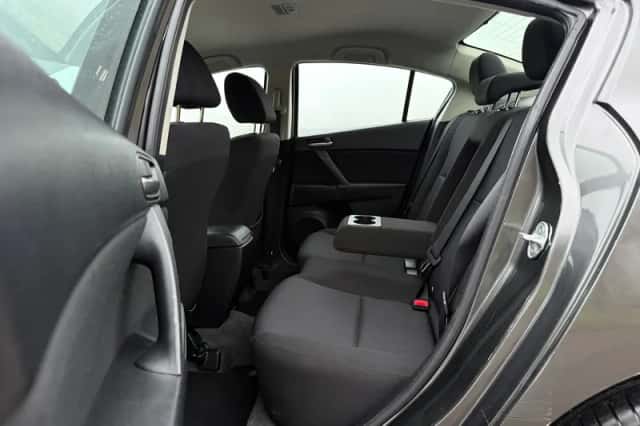 Mazda 3 (2011) thumbnail 8