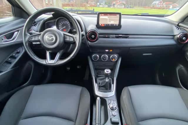 Mazda CX-3 (2018) thumbnail 2