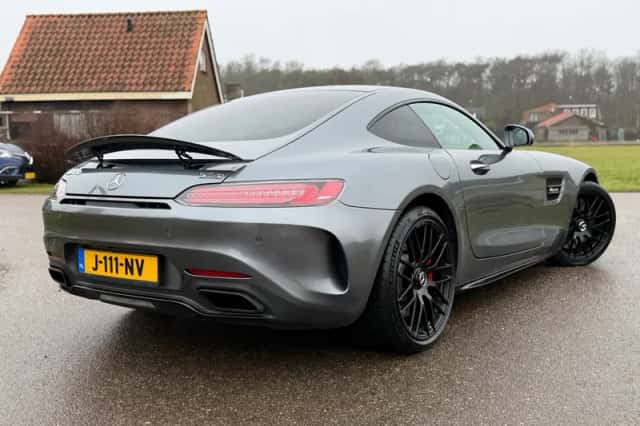 Mercedes-Benz AMG GT (2016) thumbnail 3