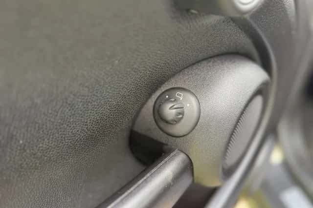MINI Mini (2011) thumbnail 19