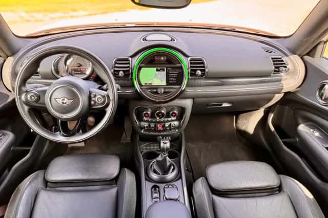 MINI Clubman (2016) thumbnail 2