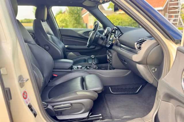 MINI Clubman (2016) thumbnail 30