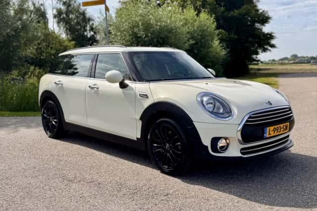 MINI Clubman (2016) thumbnail 5