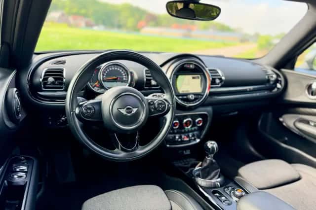 MINI Clubman (2016) thumbnail 12