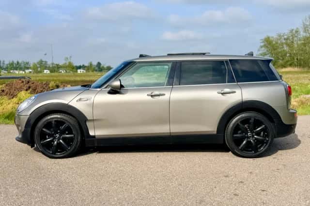MINI Clubman (2016) thumbnail 16