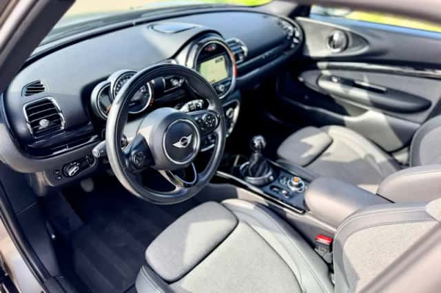 MINI Clubman (2016) thumbnail 6